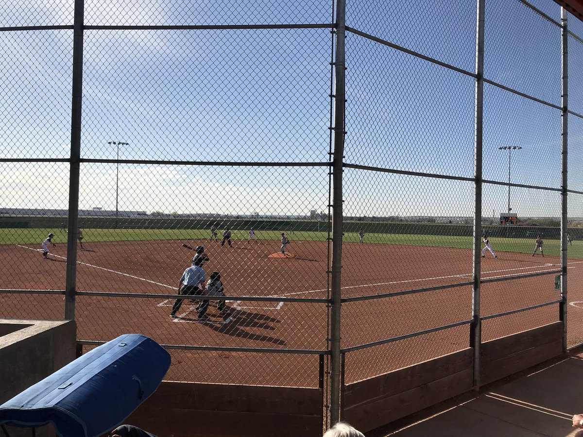 vikkilynnhorton's tweet photo. Championship Sunday is underway at Diamond Valley #battleatthefort2018 @triplecrownspts @TCS_BB @TCSColorado https://t.co/eE83tiQ6wh