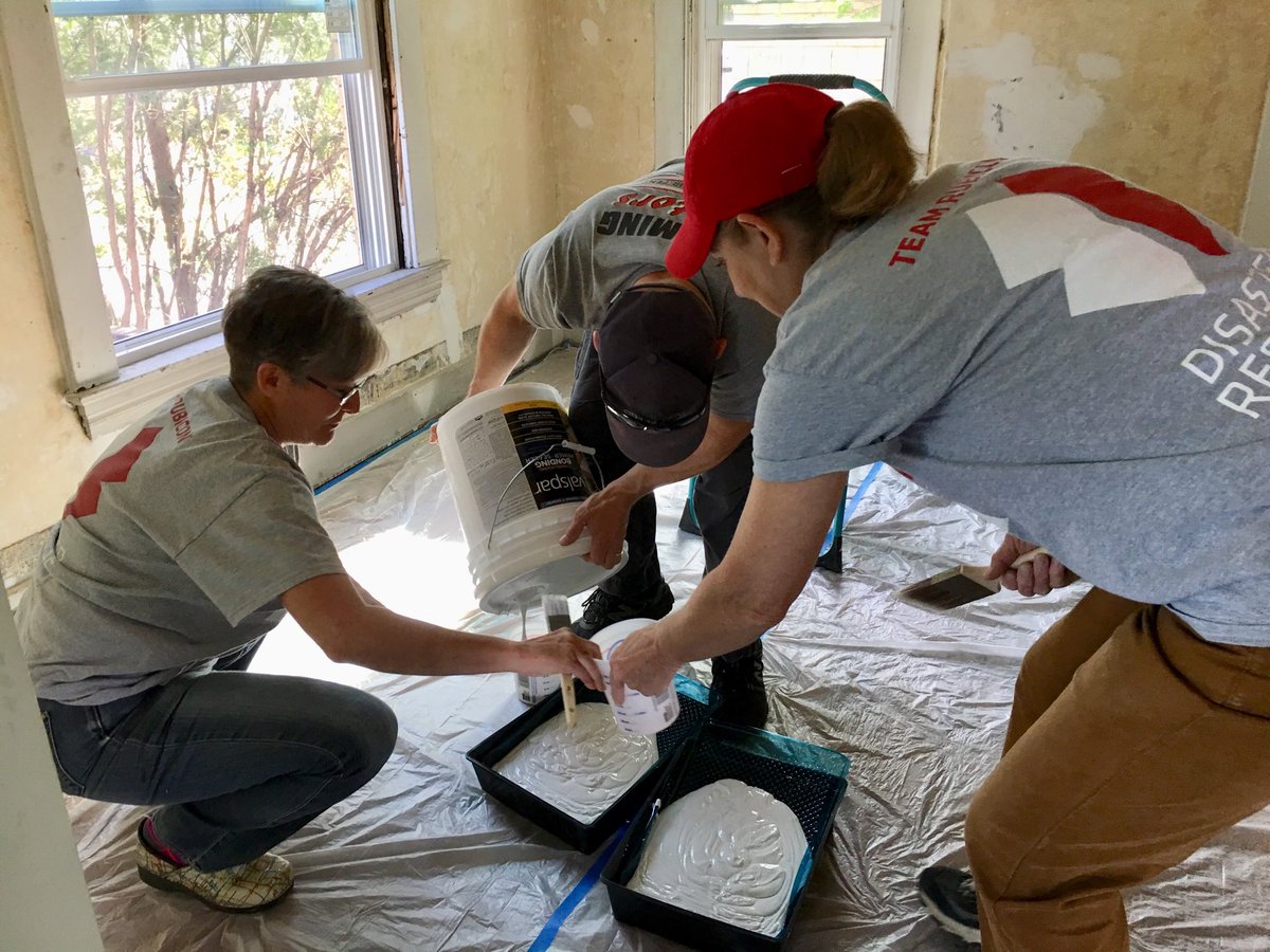 MichelleUfner's tweet photo. Yesterday we made a difference and got shit done at “Robin’s Home” in Butler, PA, a residence for homeless female vets and their children that is scheduled to open its doors this July. @TeamRubicon @teamrubicon_3 https://t.co/NKE695p7Y9