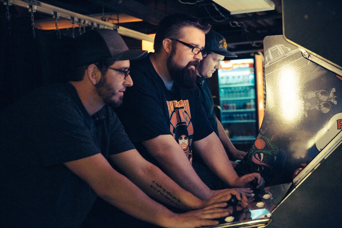 RobLundquist's tweet photo. Got to play some NBA Jam arcade-style in our green room last night! The @PabstTheater is the best! #NBAJam #BTS #ColeWon #HeAlwaysDoes https://t.co/VvZFh7v7q6