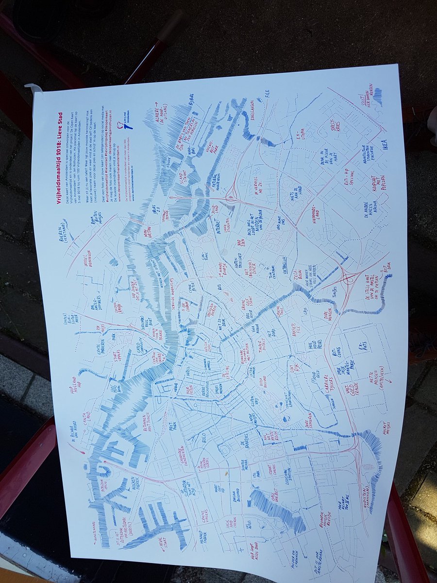 Implacement's tweet photo. Sfeervolle #Vrijheidsmaaltijd 2018 op de Notweg in #Amsterdam #NieuwWest. #Vrijheid vieren wij samen. https://t.co/RiXwalkZHr