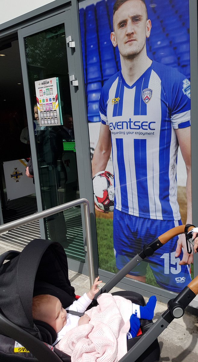 jennysinead's tweet image. Líle seeing her daddy yesterday 🔵⚪ @sodonnell15 #colerainefc