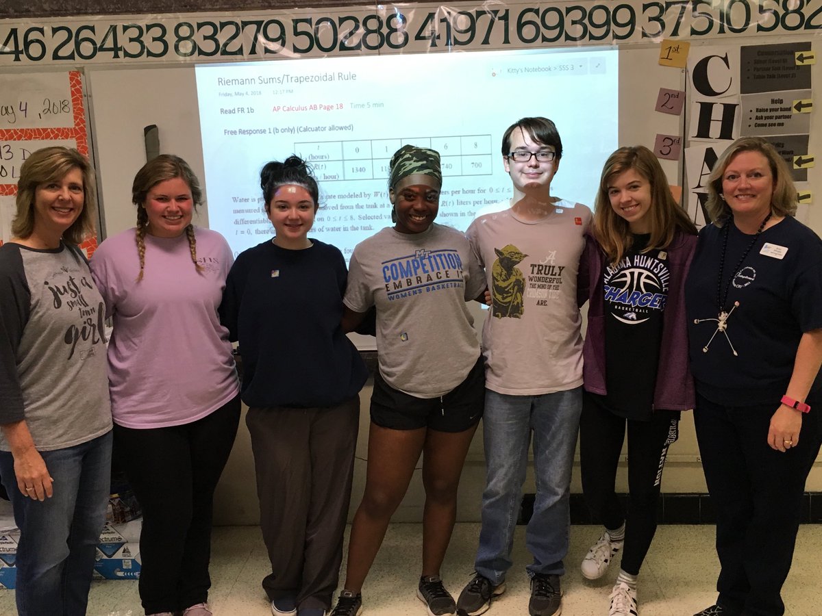 cowqlusnerd's tweet photo. What a great Saturday at Sheffield HS with my nerdy Calculus friends!@APlusCR https://t.co/IIyWgeQ9hb