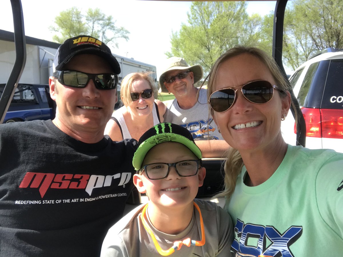 mrsbes10's tweet photo. Opening day of points racing at @RaceCordova yesterday #COXRacing #itsafamilything #dragracing https://t.co/bfDucN67ev