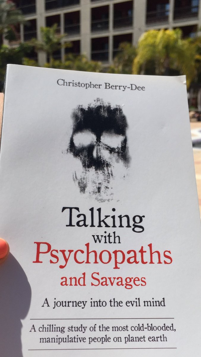 Day 1 of my holiday, weirding out the other holiday makers 💀☀️ #murderino #talkingwithpsychopaths