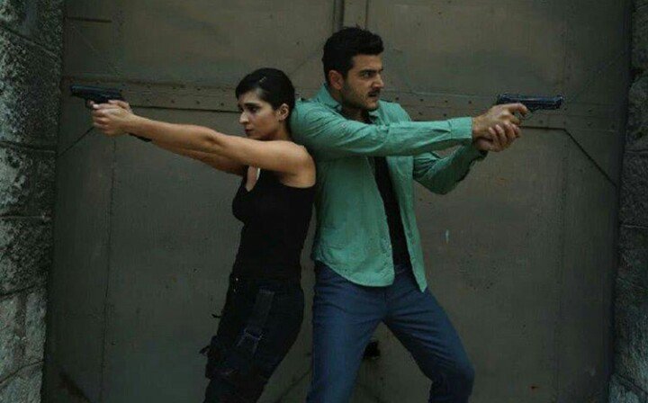 Keditindireniss's tweet photo. Çok havalı olmak: Eylem ve Fethi 💥 canım #EyFet #EylemFethi https://t.co/TrbPlqskq2