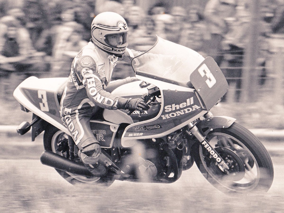 TappetTwo's tweet image. Joey on the 1100 at Cadwell Park April 1981...