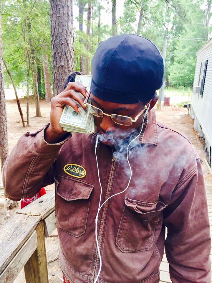 ThaRealLulO's tweet photo. Ball In Paradise Bro‼️... #CGF #LLTDM🙏🏾 https://t.co/HmEUkI832T