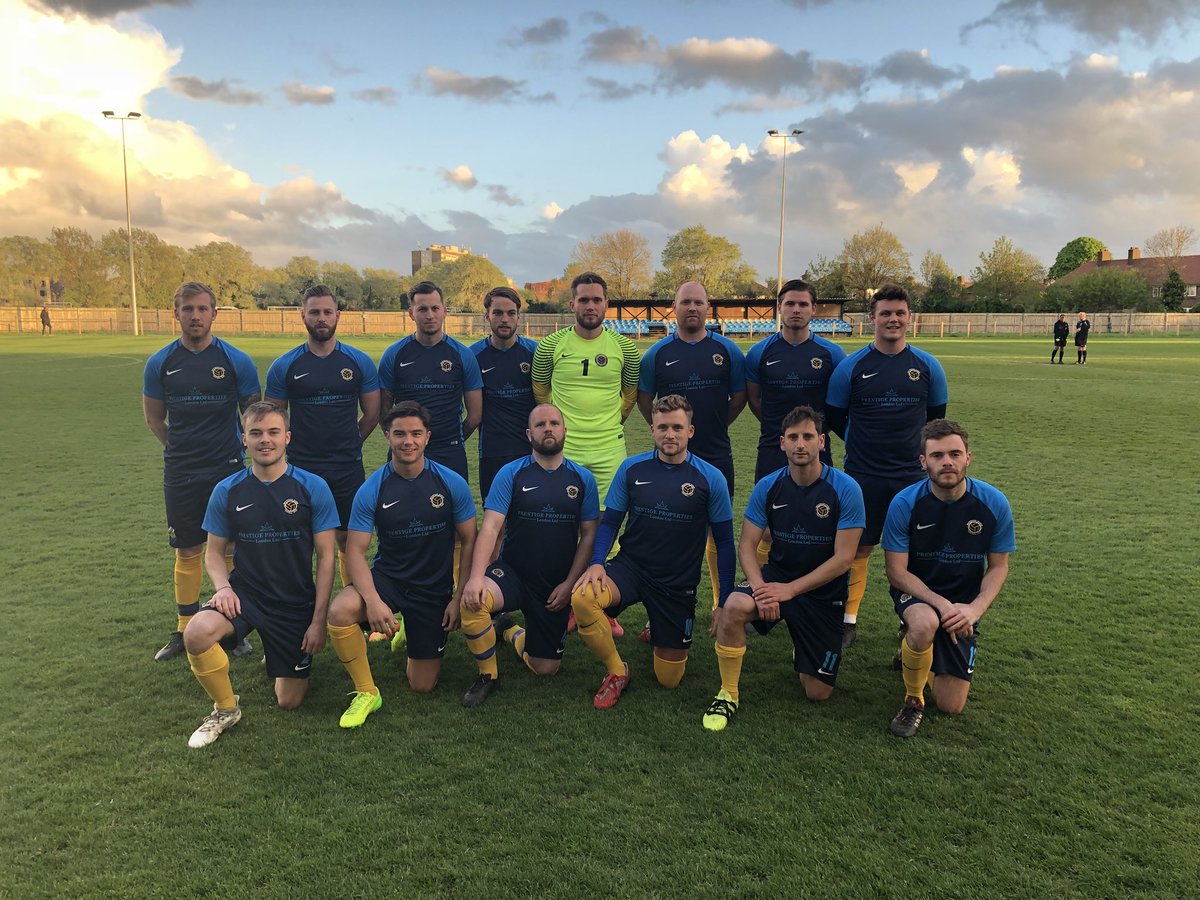 TheManor_FC's tweet photo. The Invincibles...

Played 16. Lost 0 https://t.co/1INHJGahSJ