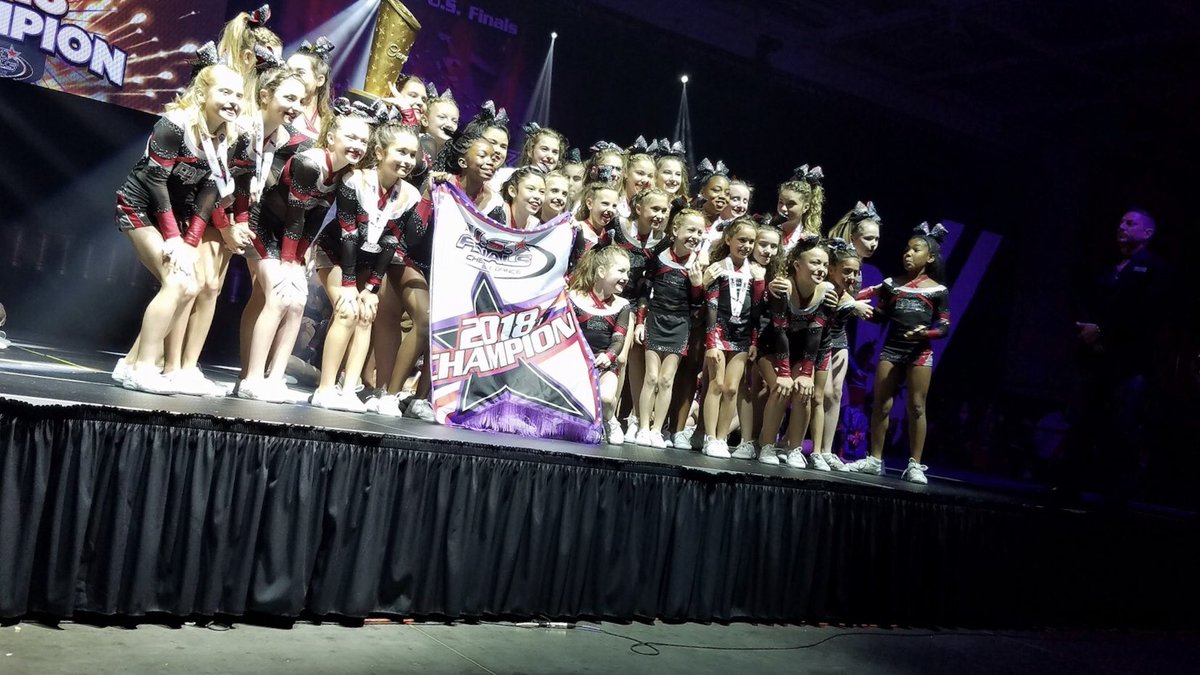 AshesFamous's tweet photo. My girls just won US Finals!!! Fame DreamGirls J2P US Final Champions!! https://t.co/lUirBTZaS6