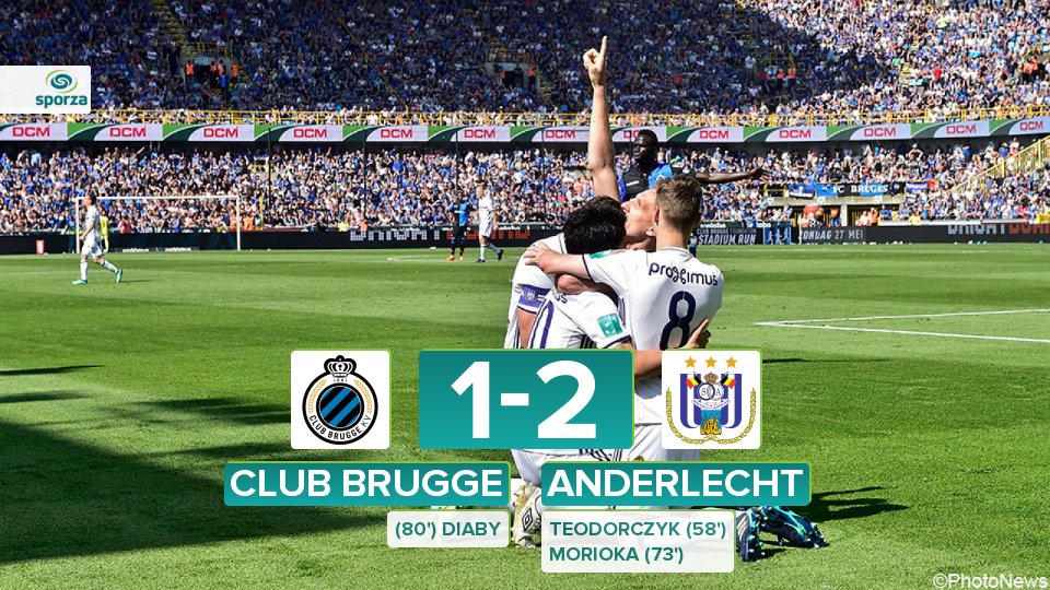 sporza's tweet image. Wat een suspense op Jan Breydel, waar de warme temperatuur slachtoffers heeft gemaakt. Wat ook zeker is: de titelstrijd ligt weer helemaal open. ⚽️ #CluAnd sporza.be/permalink/1.31…