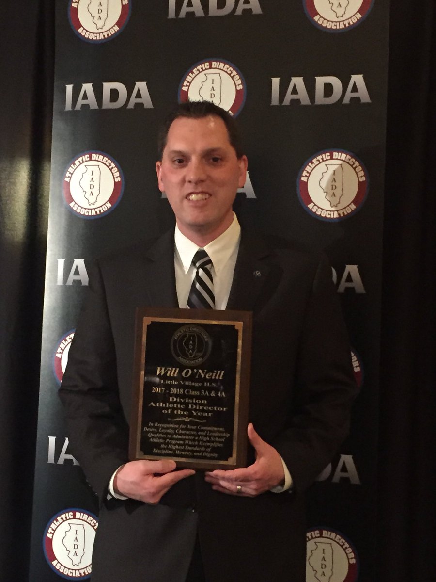 VinayMullick's tweet image. Congrats to Will O&apos;Neill, Athletic Director @LVLathletics &amp;amp; @ChiPubSchools for his Div 1, @IllinoisAD Athletic Director of the Year award! #cpsproud #d299 @janicejackson