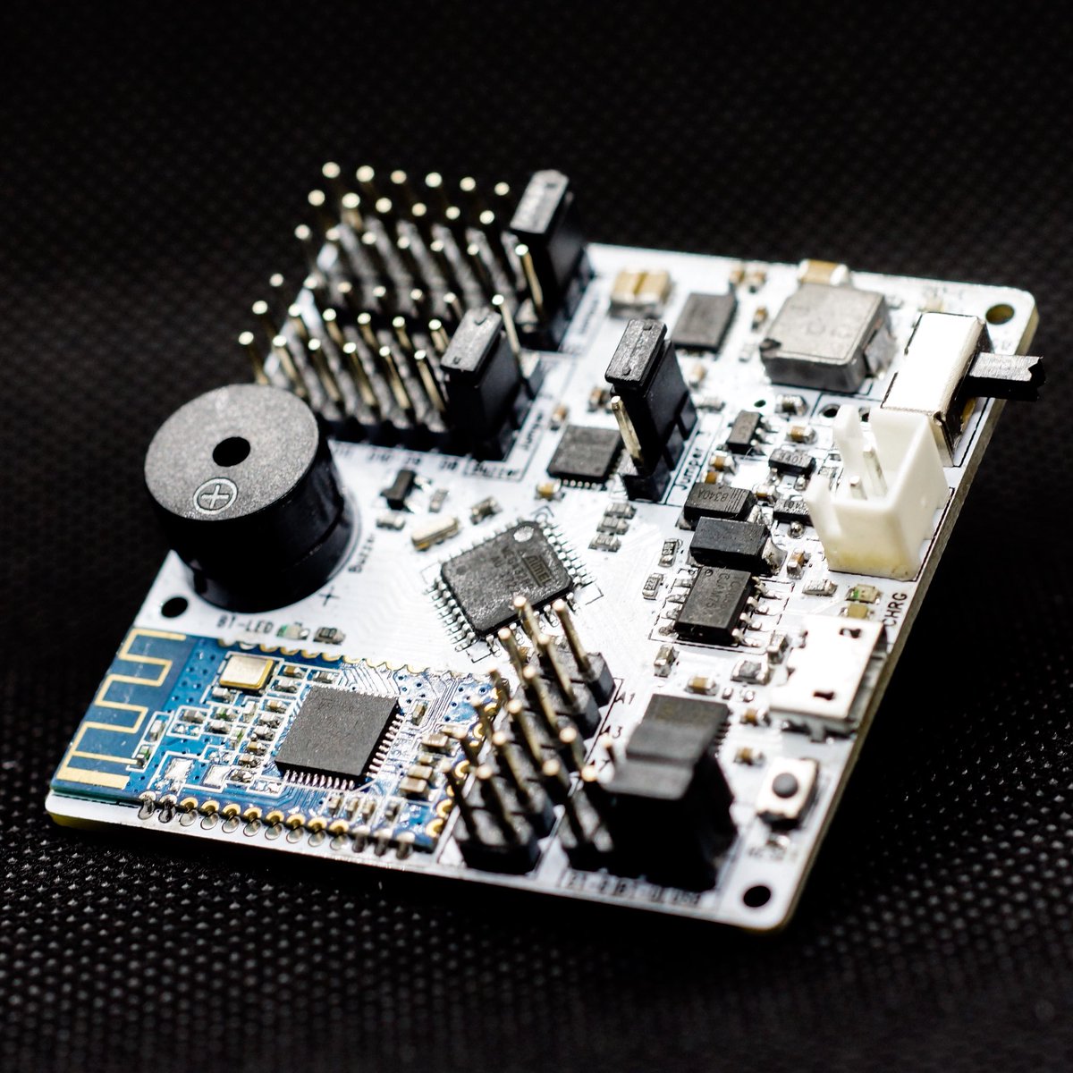 WombaticsCo's tweet photo. #Arduino Compatible #Robotics Mainboard with #Bluetooth https://t.co/ioOHWC6noy