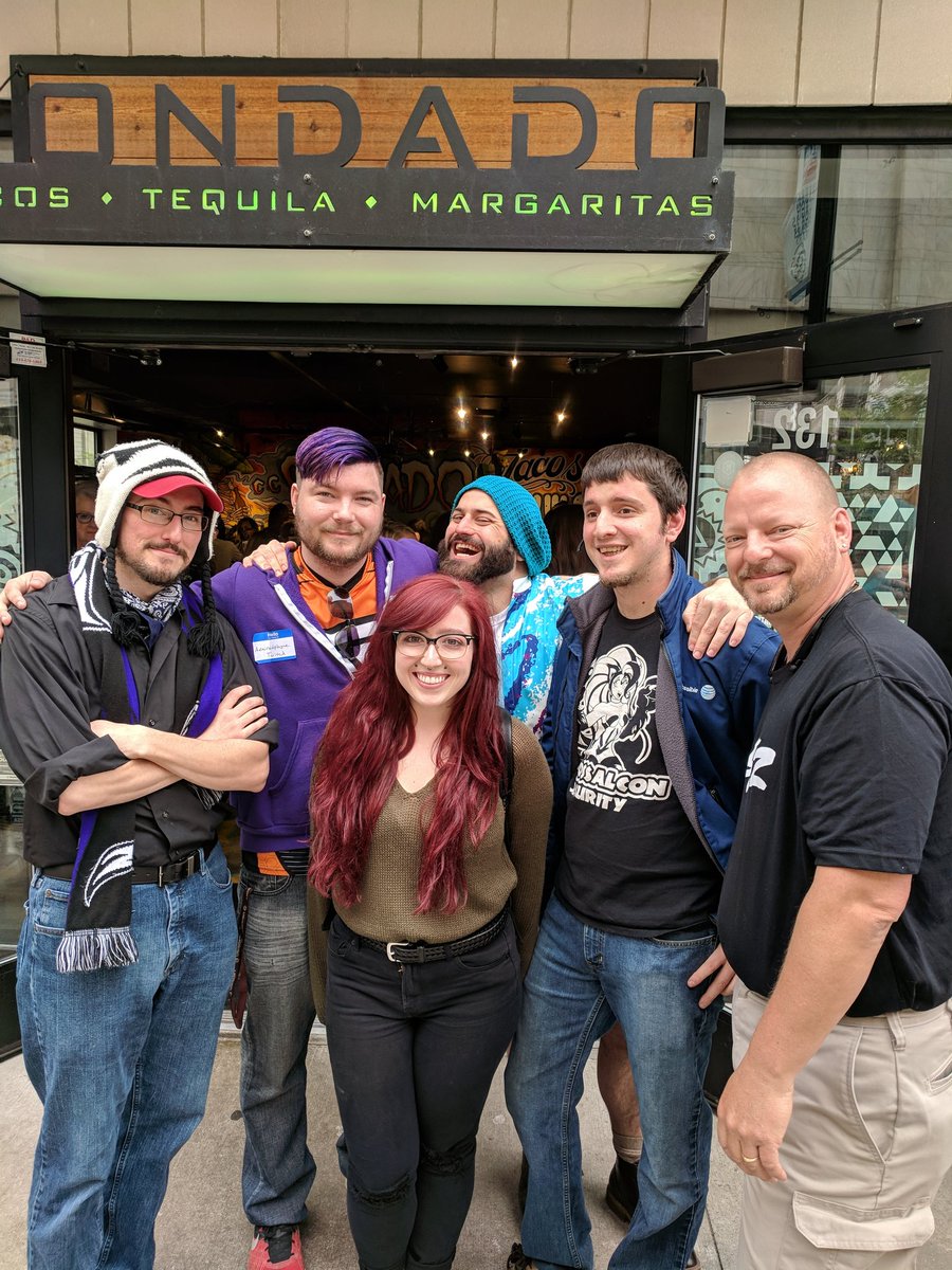 Met soooo many cool people last night at the <a href="/OhioStreams/">Ohio Streamers</a> meetup! Thank you to everyone for welcoming me into the group! So proud to be a part of this community 💜