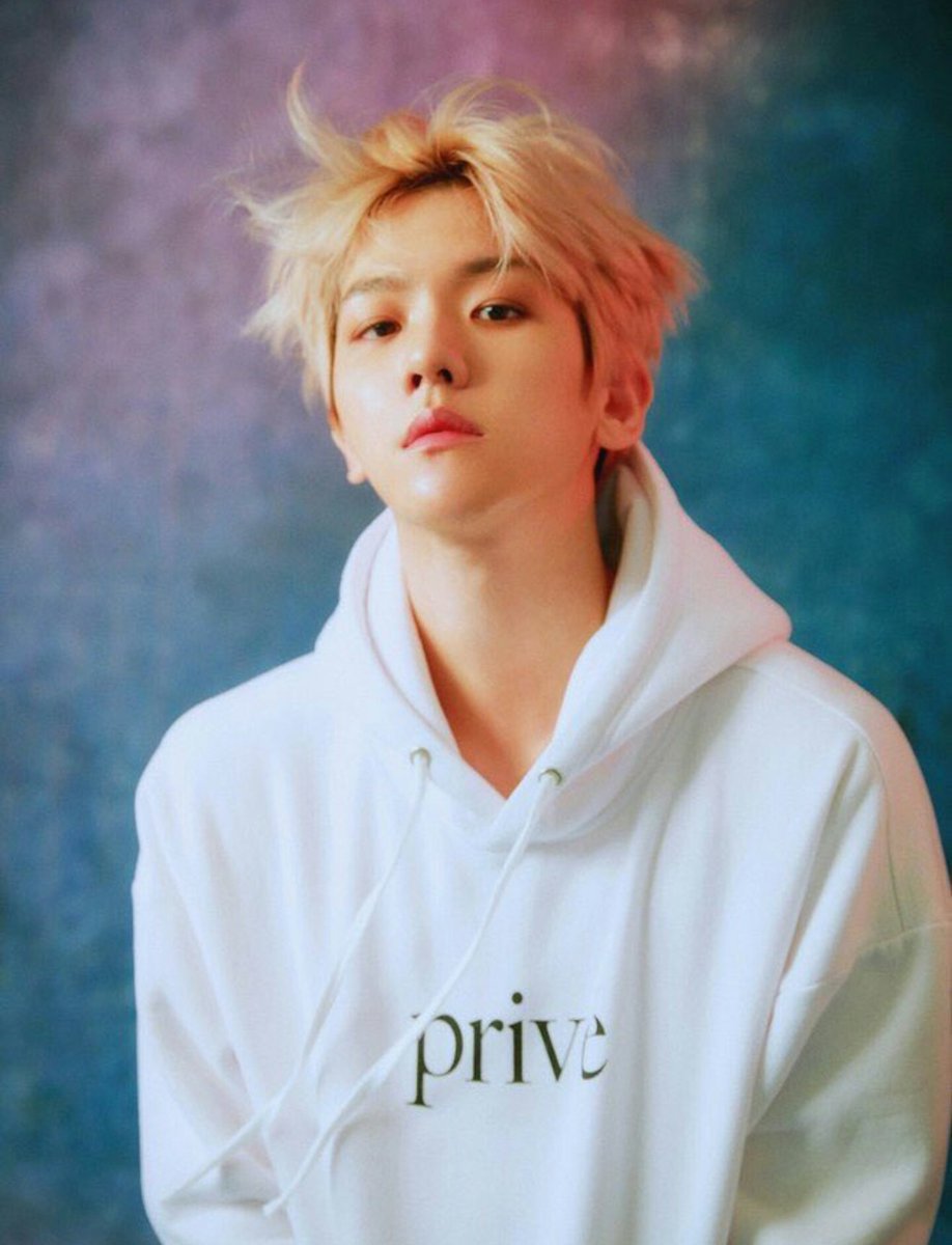 EXOVotingManiac's tweet photo. I'm so proud 😭😭😭
#EXO 
#privébyBBH
@weareoneEXO https://t.co/jX9PIRQ6Qx