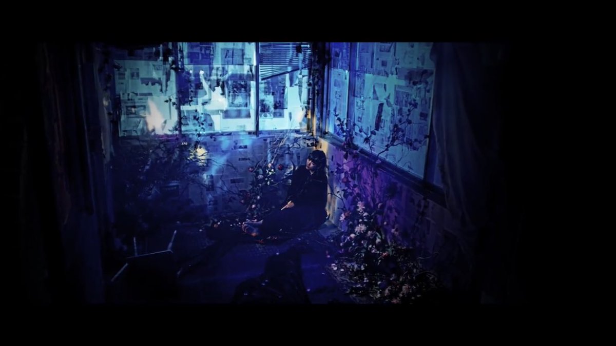 NikLaura_'s tweet image. A sensual king @BTS_twt #btscomback #LOVEYOURSELF_轉_Tear