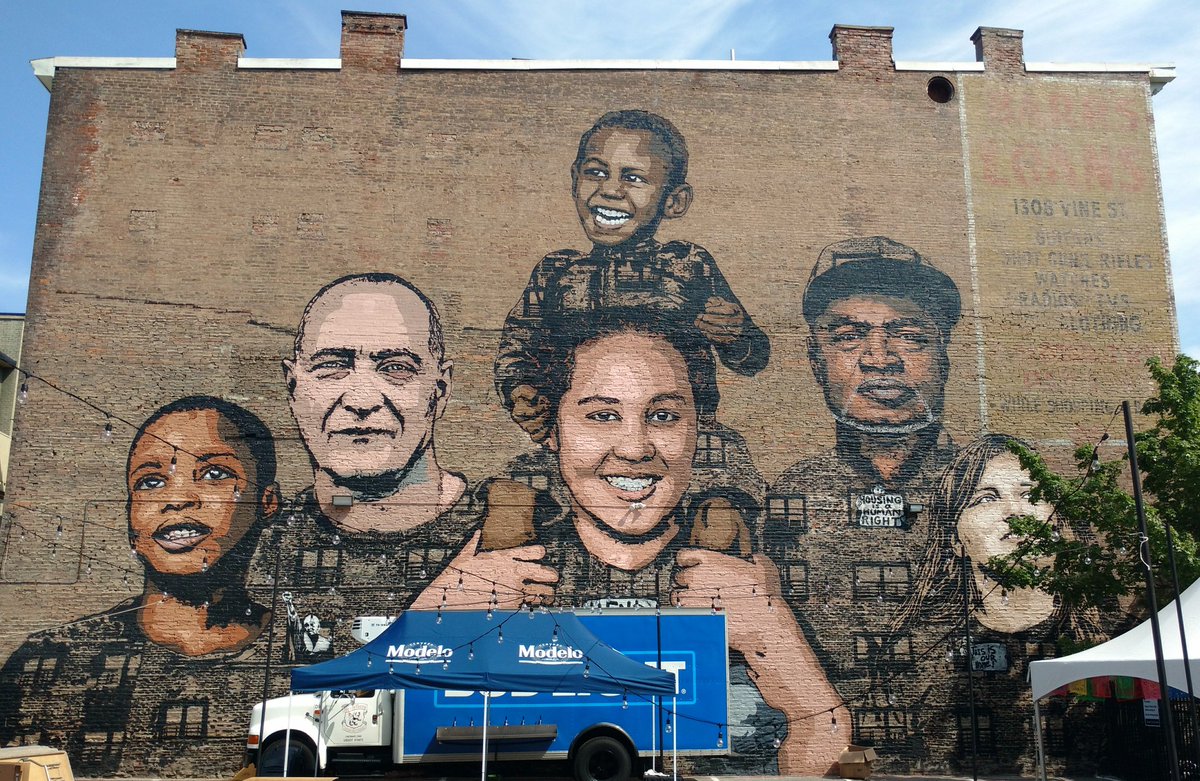 JohnRMoffitt's tweet photo. Downtown #Cincinnati #Streetart
Housing is a human right! https://t.co/pUSANtSzQT
