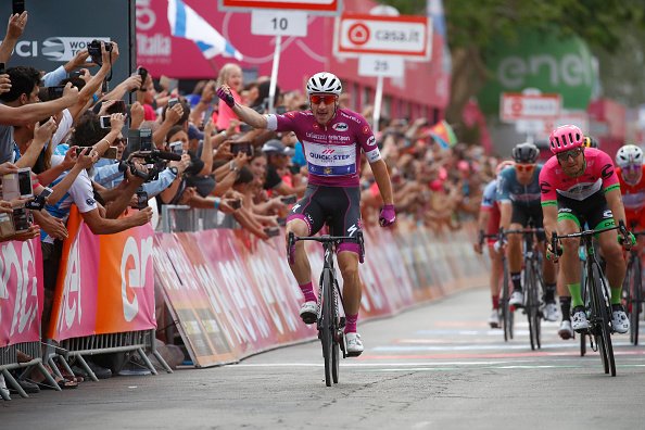 Giro d' Italia tweet media
