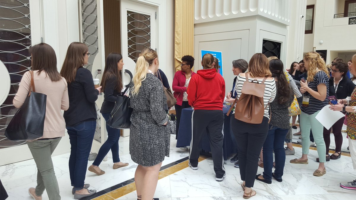 AssocChildLife's tweet photo. Attendees are lining up eager to see the final #Childlife2018 event - Closing General session ft. @lauriestrongin of @hopeforhenry! #ChildLife https://t.co/JtWXOb5gDC