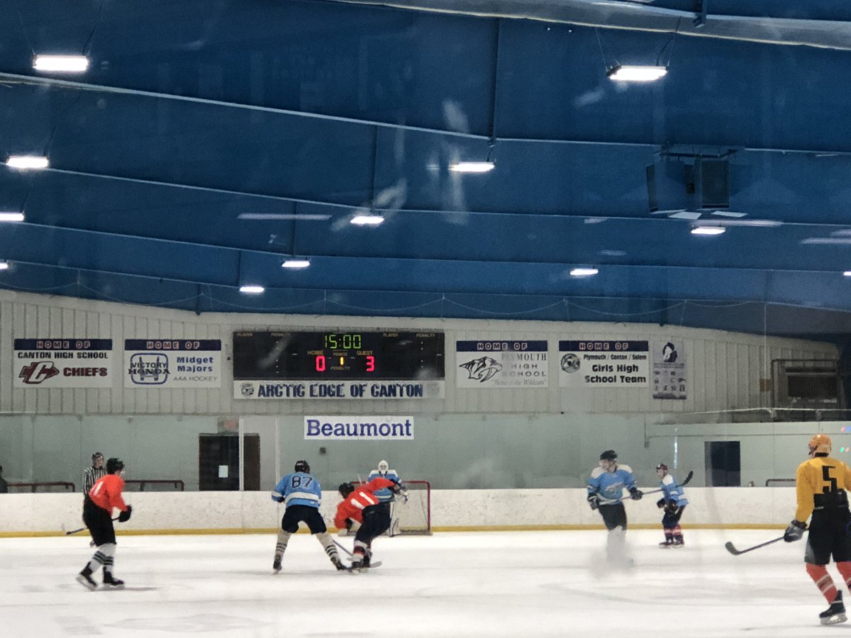 MI_PreDraft's tweet photo. Halfway through the Final game, Voodoos lead the Windsor Wings 3 - 0! https://t.co/McHofq3tGS