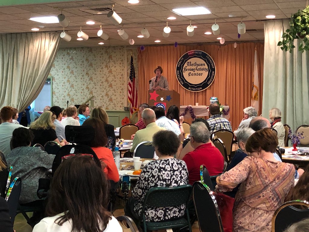 What a crowd—over 400 people—at the <a href="/methuendems/">Methuen Democrats</a> breakfast yesterday! #mapoli