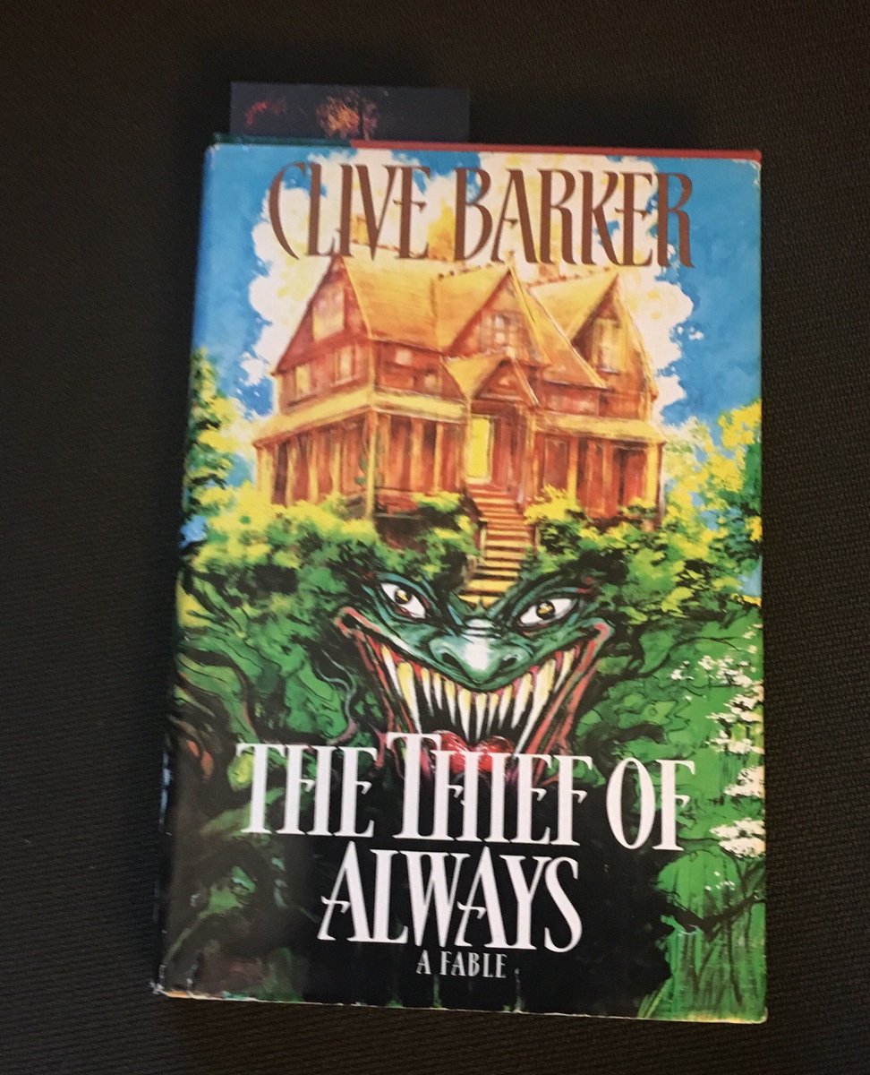 PriscillaRose's tweet image. I read @RealCliveBarker’s novels as a child &amp;amp; he’s the reason why I became an avid reader as an adult. This weekend I finally got to thank him in person. #DreamComeTrue #TFW18