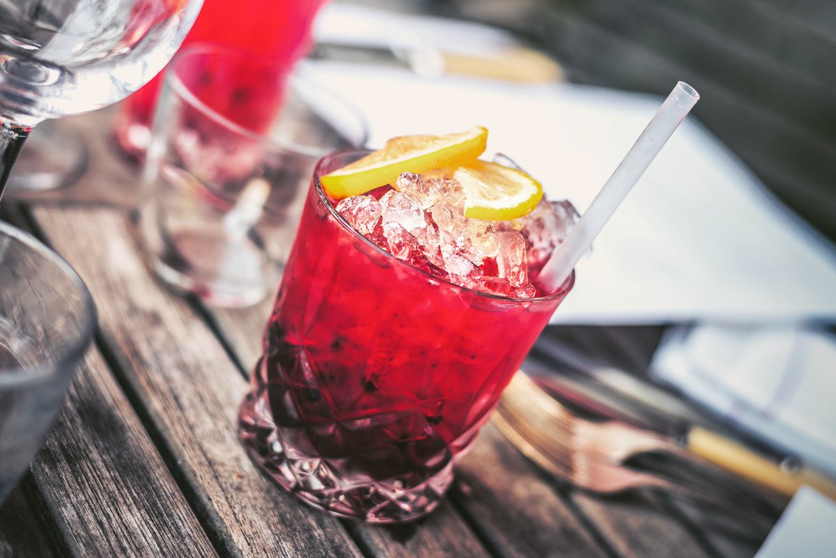 DrinkingWhisky's tweet photo. Blackberry Vodka Smash.
#cocktail #bartender #vodka https://t.co/9TPePDCXrE