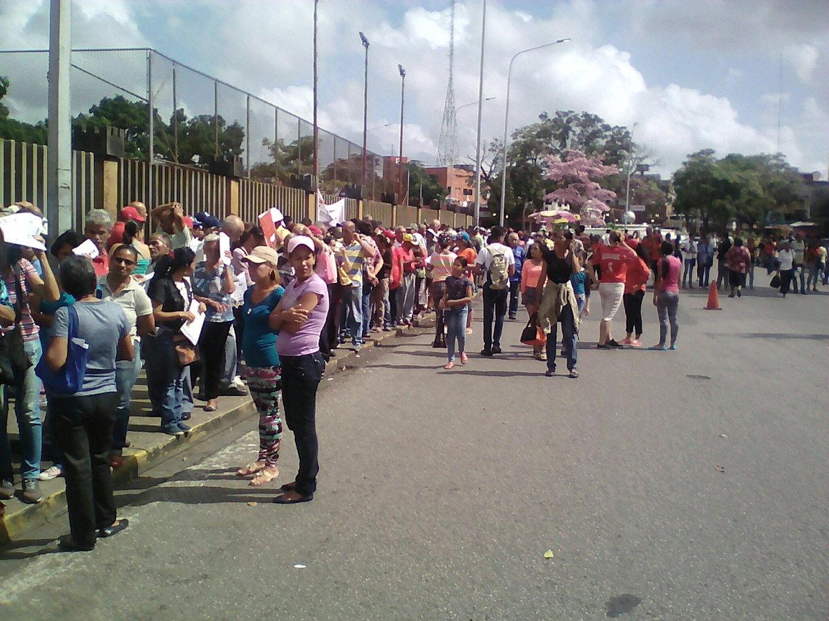 MSVMONAGAS1's tweet photo. @NicolasMaduro  #JustoAhora  #MovimientoSomosVenezuela activos en el simulacro para estas elecciones del #20Mayo @yelitzePSUV_ @MariaVallenil15  #JuntosSomosMas  @MSVMONAGAS1 https://t.co/Dx4x6A9OIH