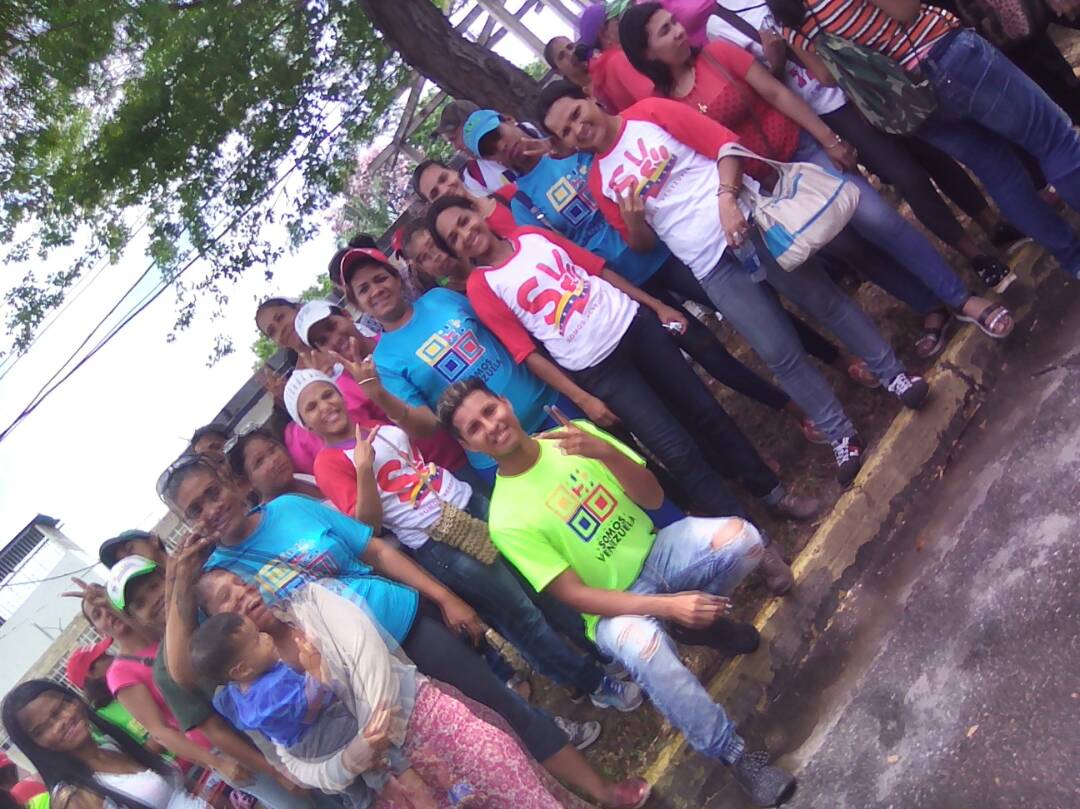 MSVMONAGAS1's tweet photo. @NicolasMaduro  #JustoAhora  #MovimientoSomosVenezuela activos en el simulacro para estas elecciones del #20Mayo @yelitzePSUV_ @MariaVallenil15  #JuntosSomosMas  @MSVMONAGAS1 https://t.co/Dx4x6A9OIH
