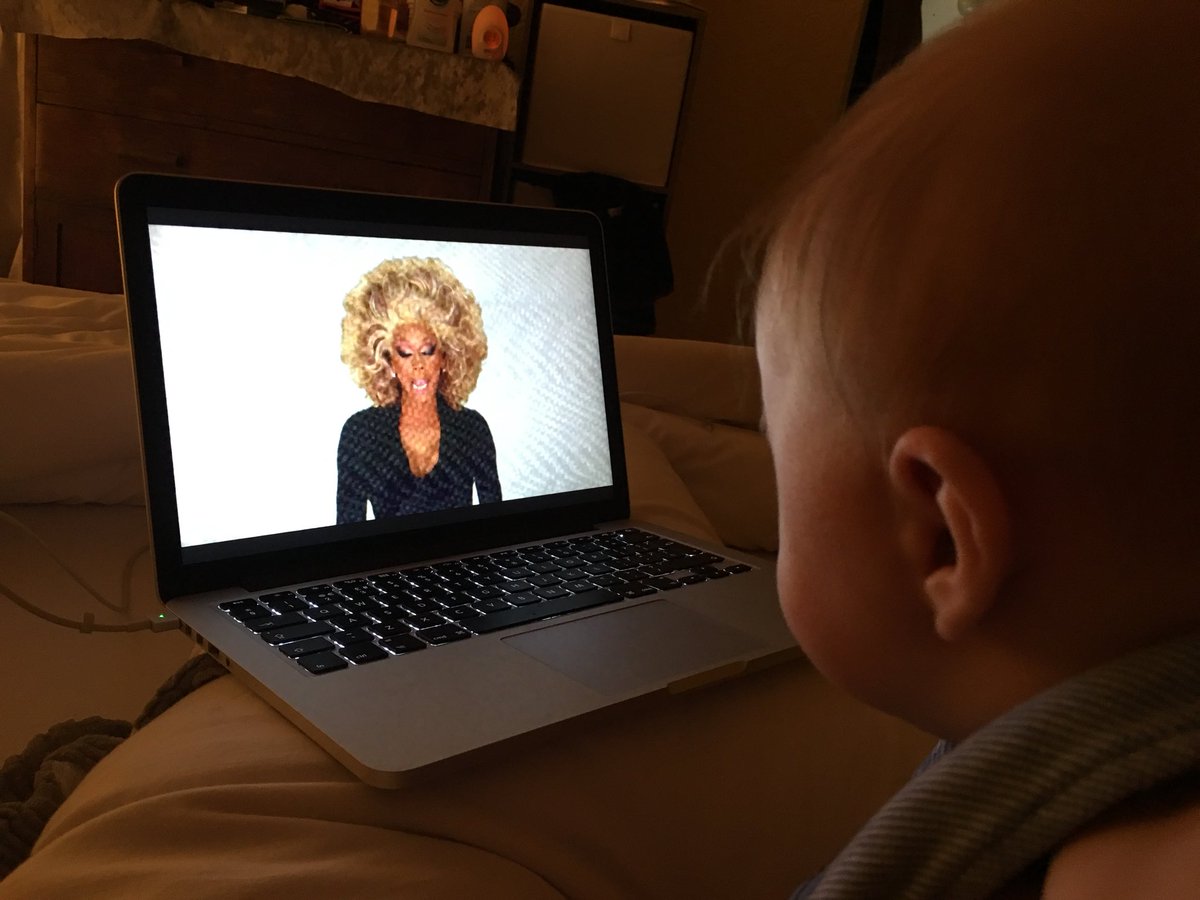 My 4 month old can’t get enough of <a href="/RuPaulsDragRace/">RuPaul's Drag Race</a>. Starting him early! <a href="/RuPaul/">RuPaul</a> <a href="/michellevisage/">Michelle Visage</a> 🌈 xx