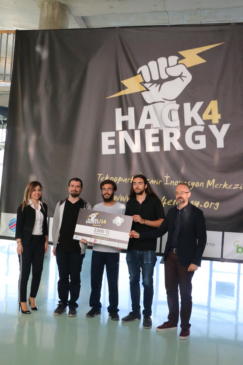 Teknoparkizmir_'s tweet photo. #Hack4EnergyBootcamp2018 ödül töreni... https://t.co/8I0D6RgDMd