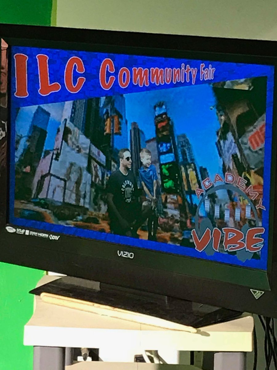 Secarter32's tweet photo. Come to the @HCSD_ILC Community Fair and travel the world via our green screen #ilcfair https://t.co/NW5iJn7Vui