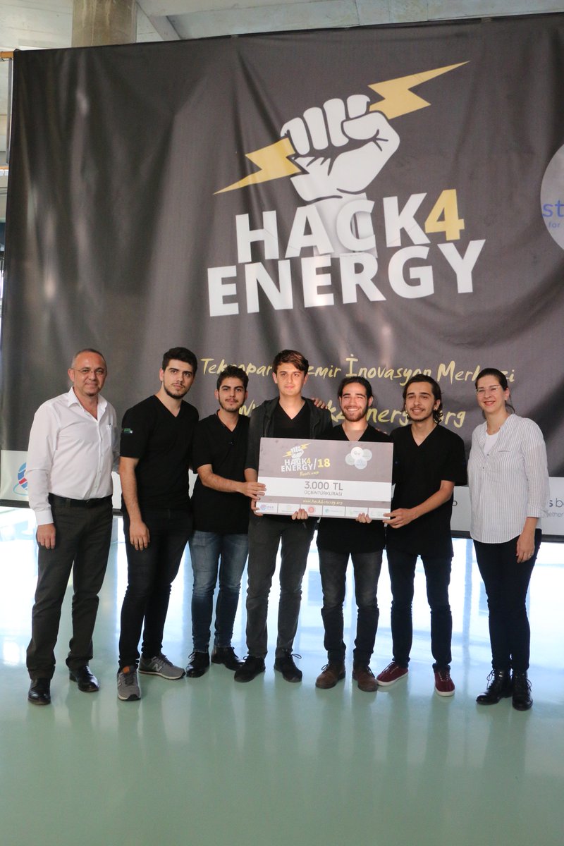 Teknoparkizmir_'s tweet photo. #Hack4EnergyBootcamp2018 ödül töreni... https://t.co/HWN8f34OPE
