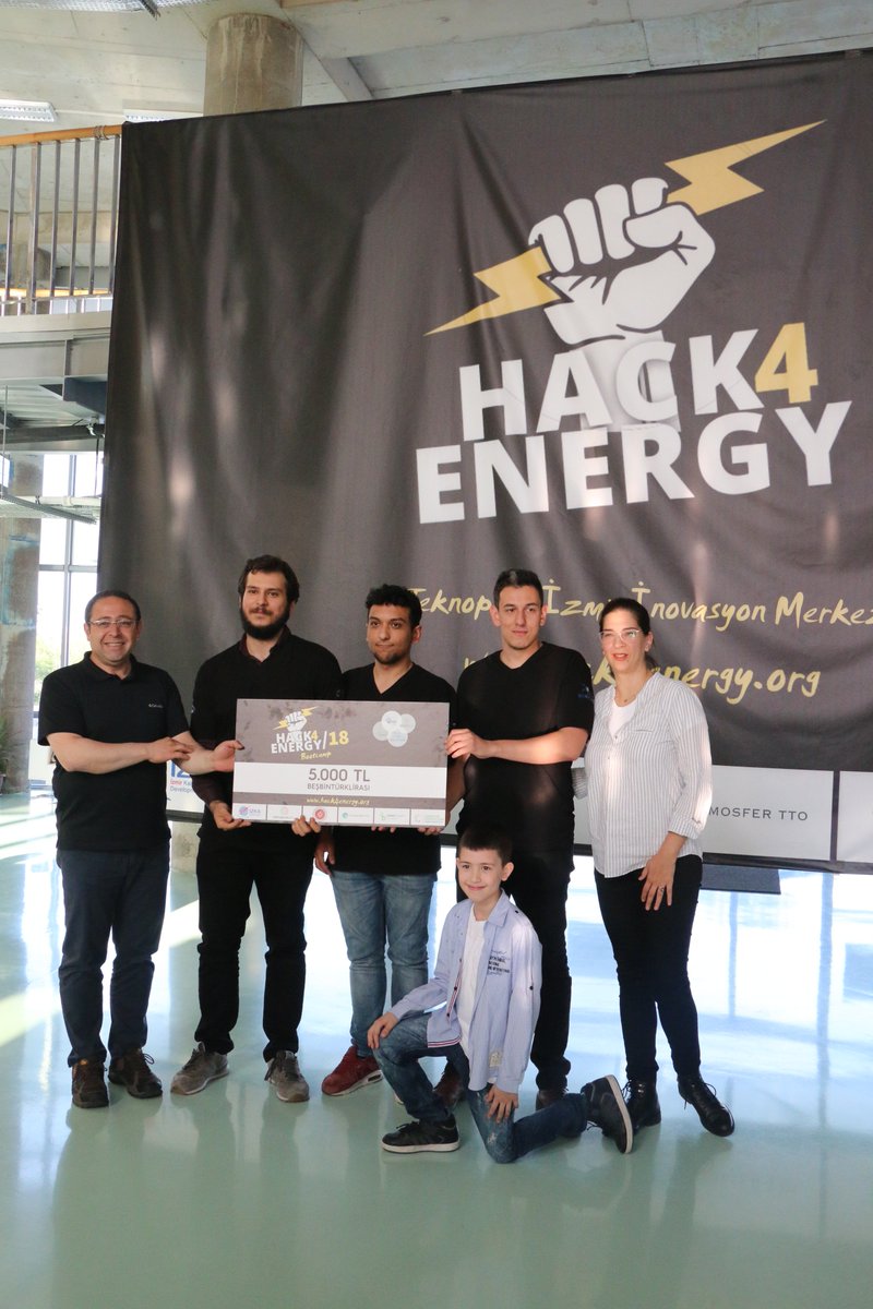Teknoparkizmir_'s tweet photo. #Hack4EnergyBootcamp2018 ödül töreni... https://t.co/HWN8f34OPE