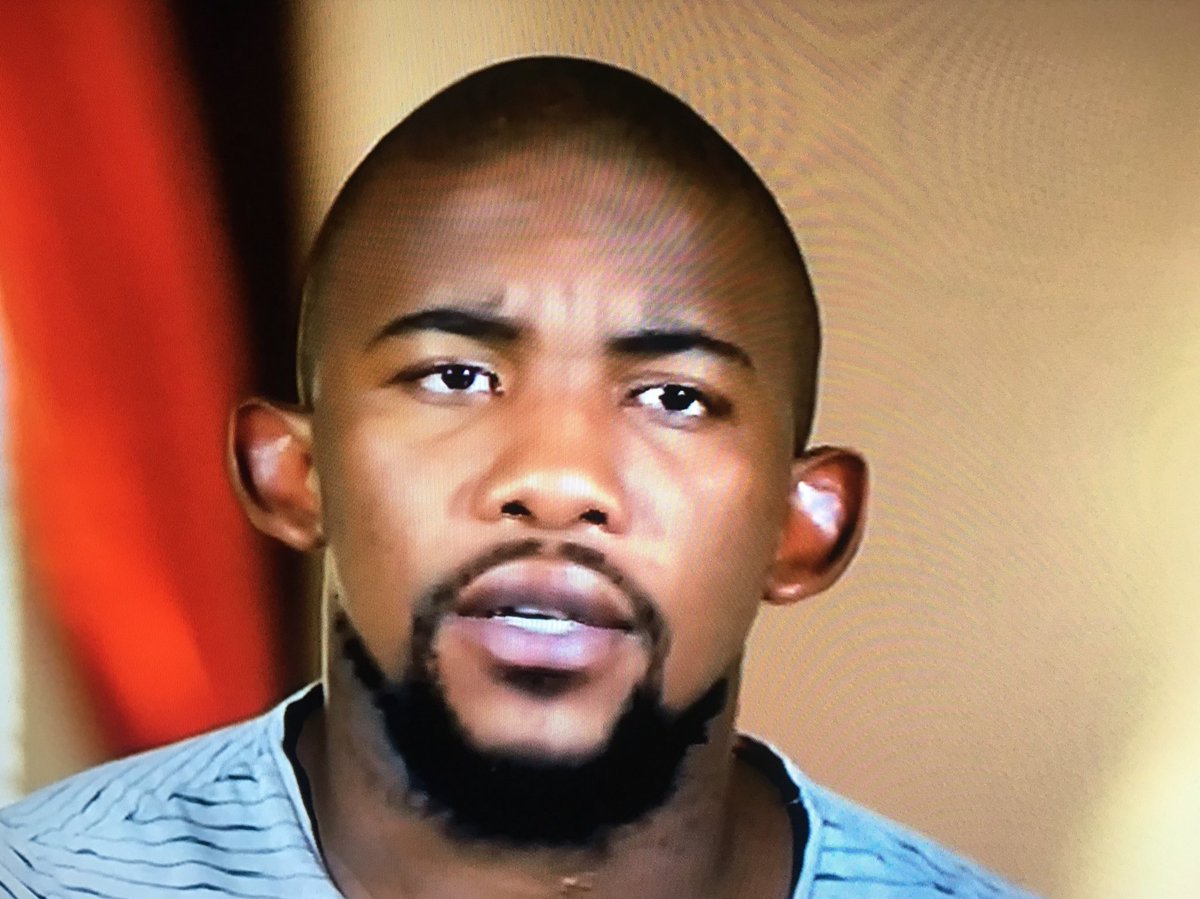 Sentletse's tweet photo. Is he wearing prosthetic ears? #DateMyFamily https://t.co/7LjDEgIb25