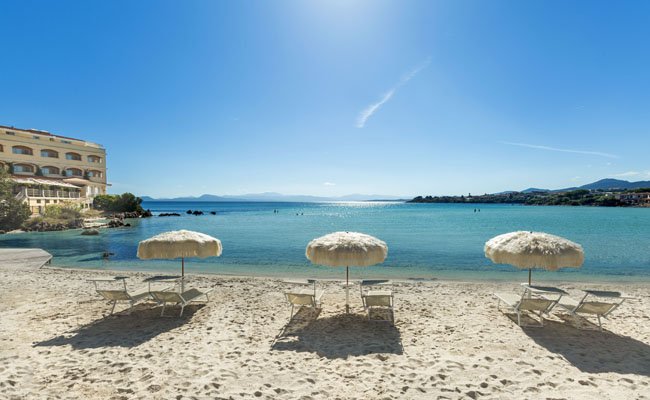 Justcorsica's tweet photo. Why not #combine a holiday to #Corsica with our other two beautiful #Mediterranean islands, #Sardinia and #Sicily
#Triisland #islandholiday #travel #sunshine #holiday #lovejustcorsica #lovesardinia #lovesicily
https://t.co/qyQBY22M6T https://t.co/5SMh3Suiwd