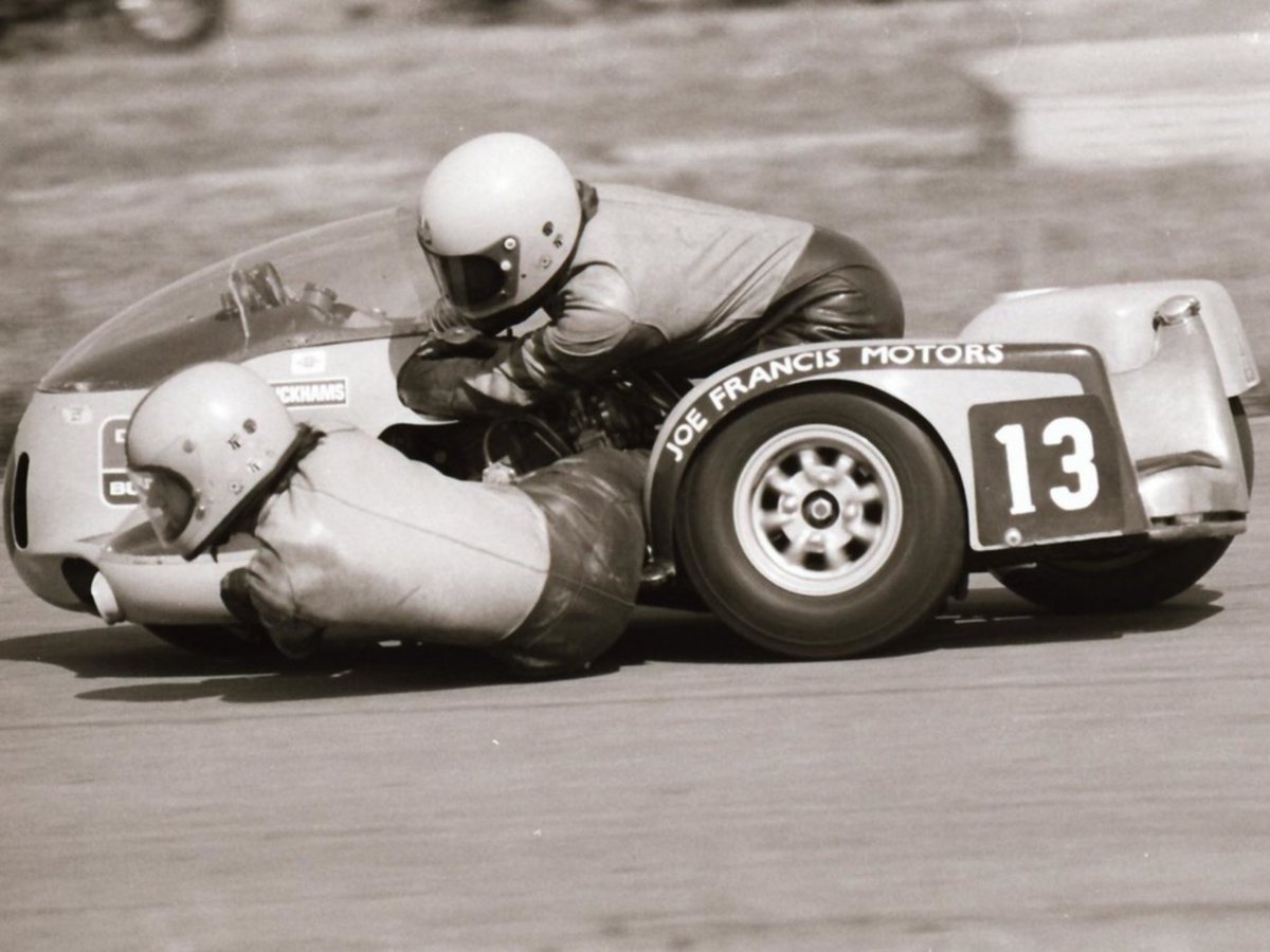TappetTwo's tweet image. Sidecar action from Colerne Races August 1976....