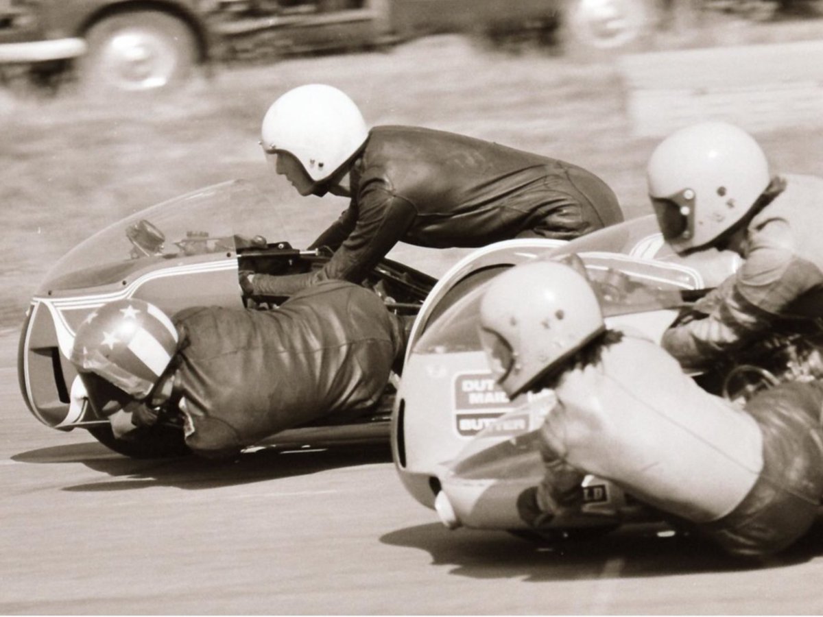 TappetTwo's tweet image. Sidecar action from Colerne Races August 1976....