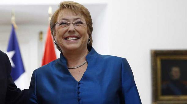 NO LA VAMOS A ABANDONAR ❤️ #BacheletEterna @mbachelet