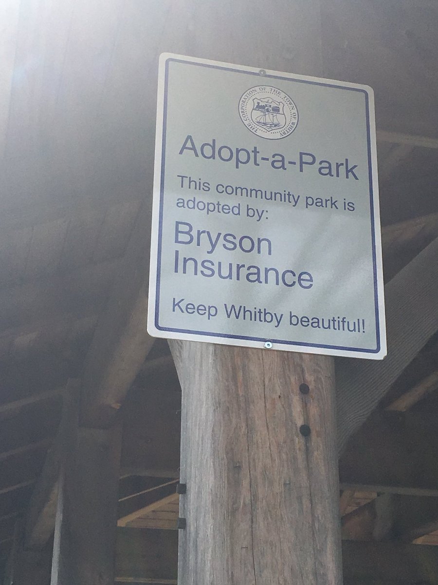 iamcelinacc's tweet photo. Thank you @TheBrysonBlue for your dedication to the @TownofWhitby & the Village of Brooklin. We all have a role to play on ensuring that we have clean, safe and beautiful green spaces to enjoy for years to come. Your adoption of #GrassPark will leave a lasting legacy in our town. https://t.co/teOGdMwDAJ