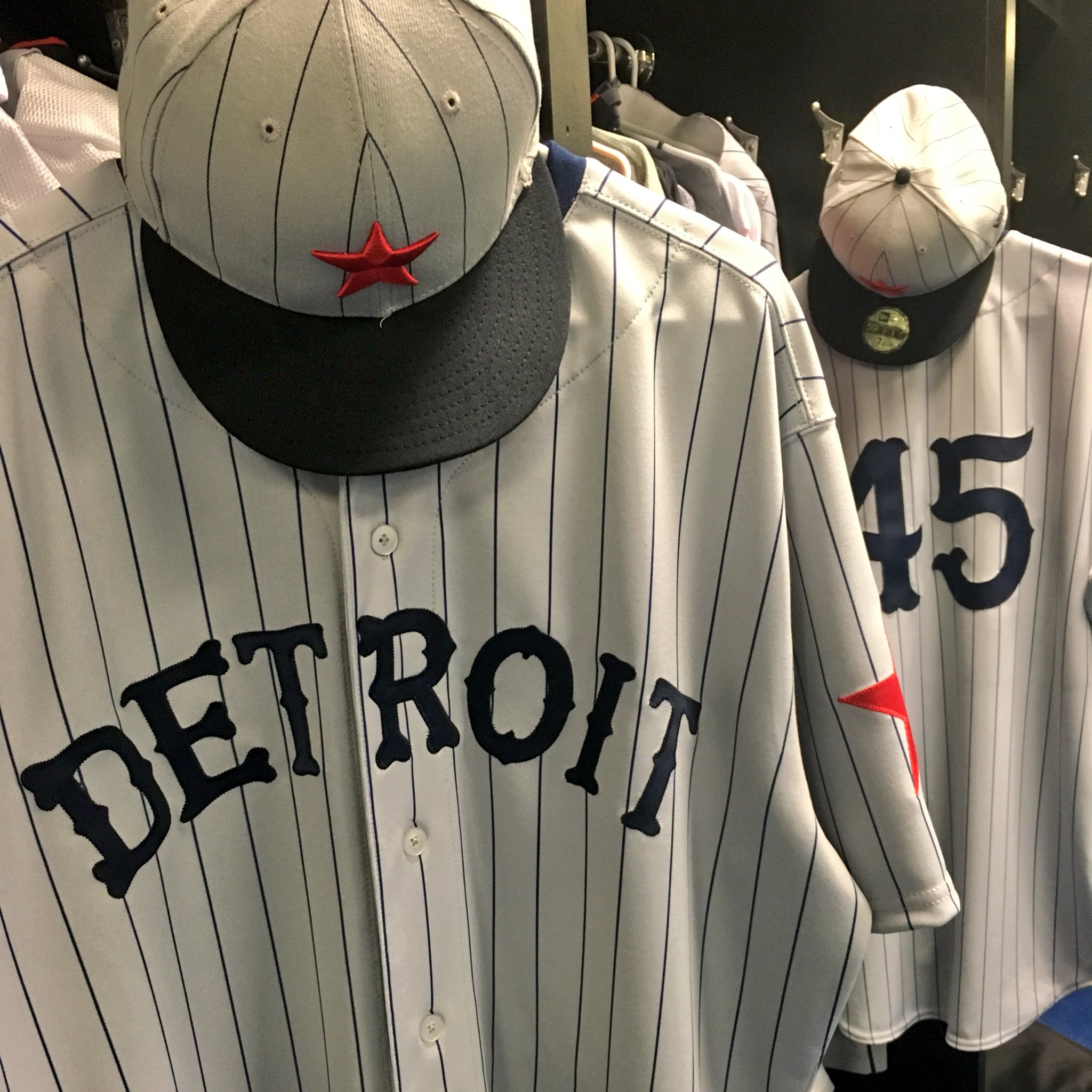 Detroit Tigers on X: Today's threads: 👌 We join the @Royals in their  Salute to the Negro Leagues by wearing Detroit Stars uniforms for today's  game!  / X