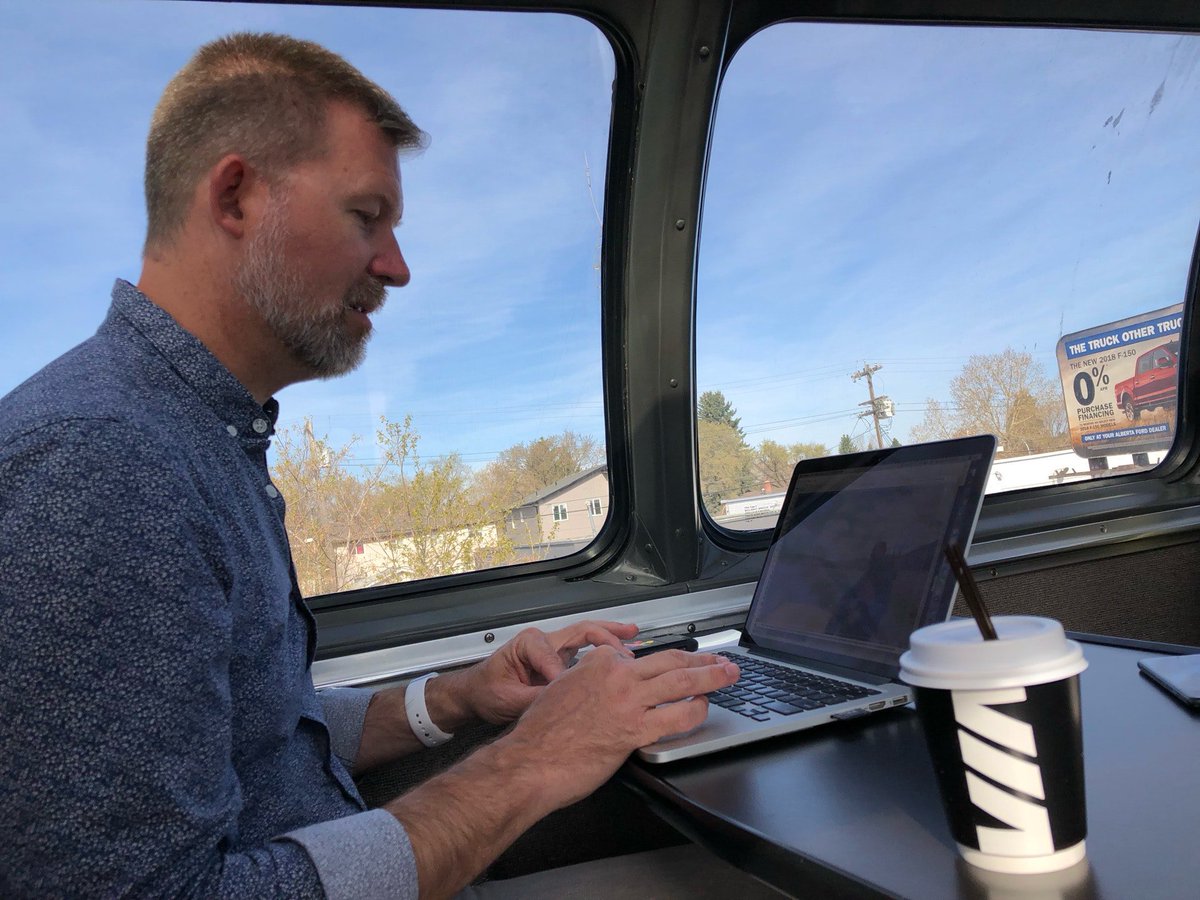 GAYWhistler's tweet photo. #3GaysOnATrain follow us on our cross Canada Adventure w/ @via_Rail π @ryanThomasWoods @CitizenJTravel #springitonwithPride #ilovegay (@ Edmonton VIA Rail Station in Edmonton, Alberta) https://t.co/6UNlu7E144 https://t.co/lDV43KTjqd