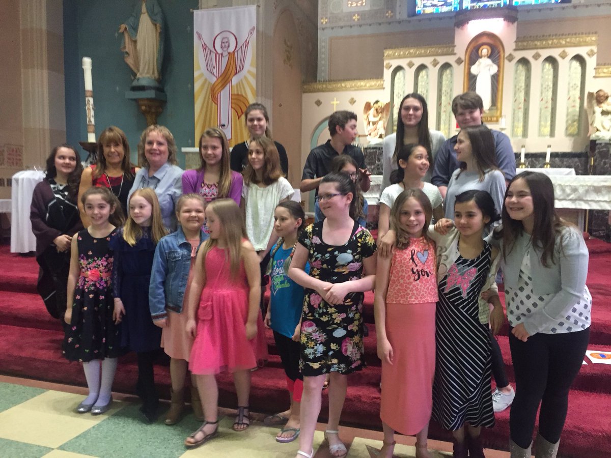 CDSBEO's tweet photo. Choir and readers from @SFSFKNIGHTS at the farewell mass and gathering. The new St. Francis de Sales will open at 4 Ross St. in September! https://t.co/fbQ8WcAkmx