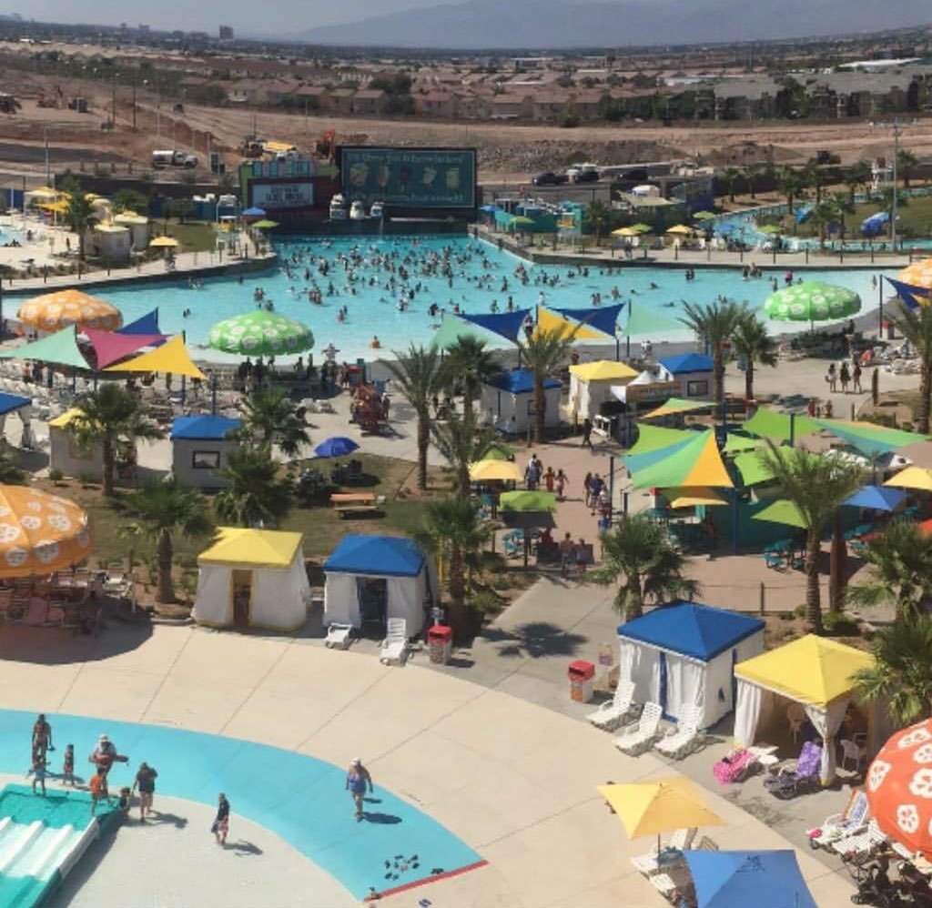 jenpbradley's tweet photo. The Cinco #celebration weekend #party continues today, at @cowabungabaylv, 😎Sunday 11-6pm! Get your discounts at @LaBonitaMarkets! 🌮Plus, enjoy our Friday & Monday #LuckyLocalsNights for $11.11. 💦#waterpark #splash #Day2 #Cincofun #family #kids #vegas @PositivelyLV @KTNV https://t.co/KJK83bawaD