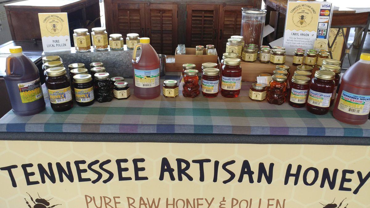 TNArtisanHoney's tweet photo. Beautiful spring day. Open with great honey until 5pm today.
#honey #wildflower #rawhoney https://t.co/Z2MkDBJzXi