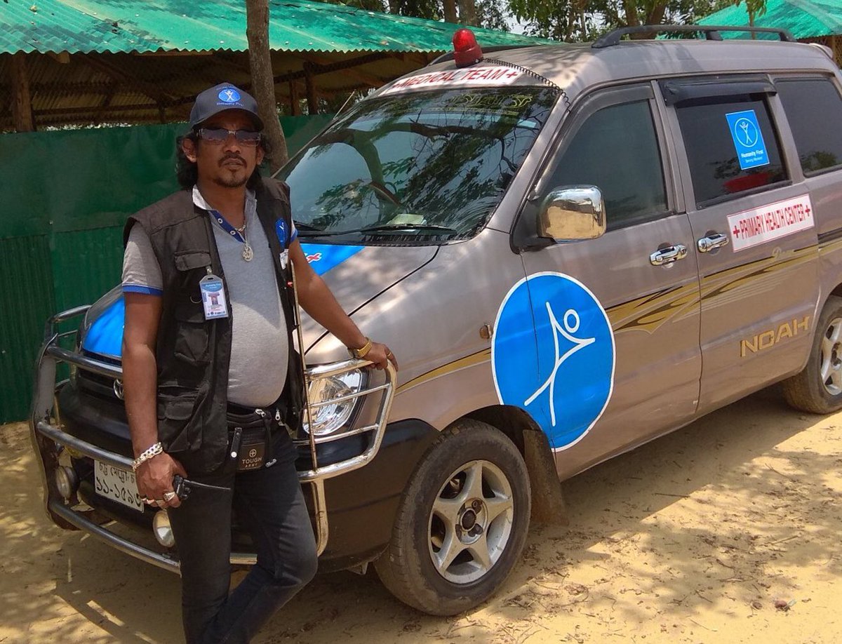 HumanityFirstUK's tweet photo. In #Bangladesh the local team has been supporting #Rohingya refugees with medical, food, water and sanitation in 2 camps https://t.co/WYLvkMQQpi