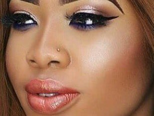 bluepri95507886's tweet photo. This is what Kim K, Khloe K, Kendall K and the other top American celebrities pay huge sums of money to get via lip fillers and ish , but my baby girl gat it all natural 😍😍😍
#teamfulllips 
#WeloveyouNina 
#BBNaija https://t.co/chgX0ca0pC