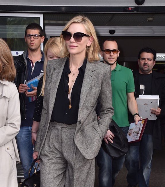 Présidente Cate Blanchett est arrivée à Nice avec un degré de classe et d’élégance qui explose tous les curseurs. Qu’elle est belle ! 😍💙#Cannes2018