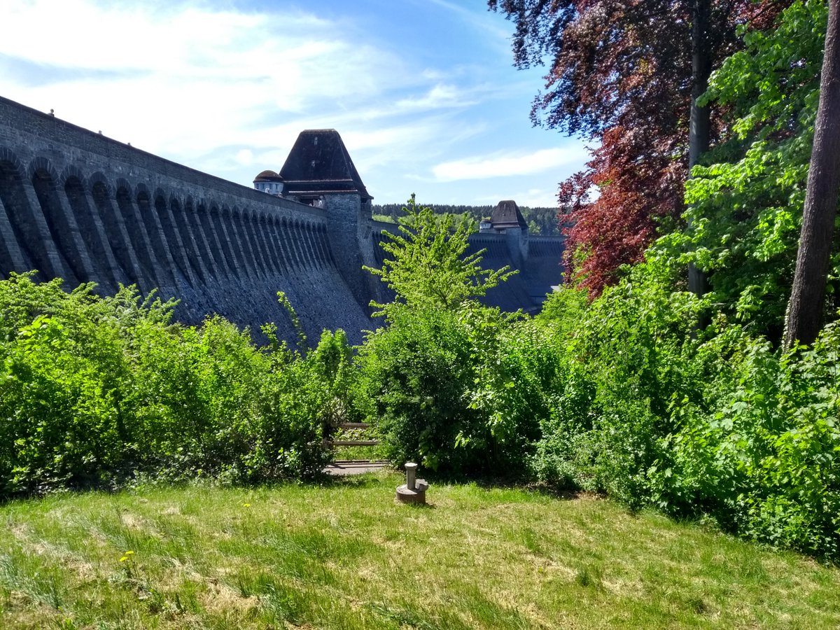 WarwalkerUpdate's tweet image. Mohne Dam, Germany, breached by the "bouncing bombs" of 617 Squadron RAF led by Wing Commander Guy Gibson, 17 May 1943