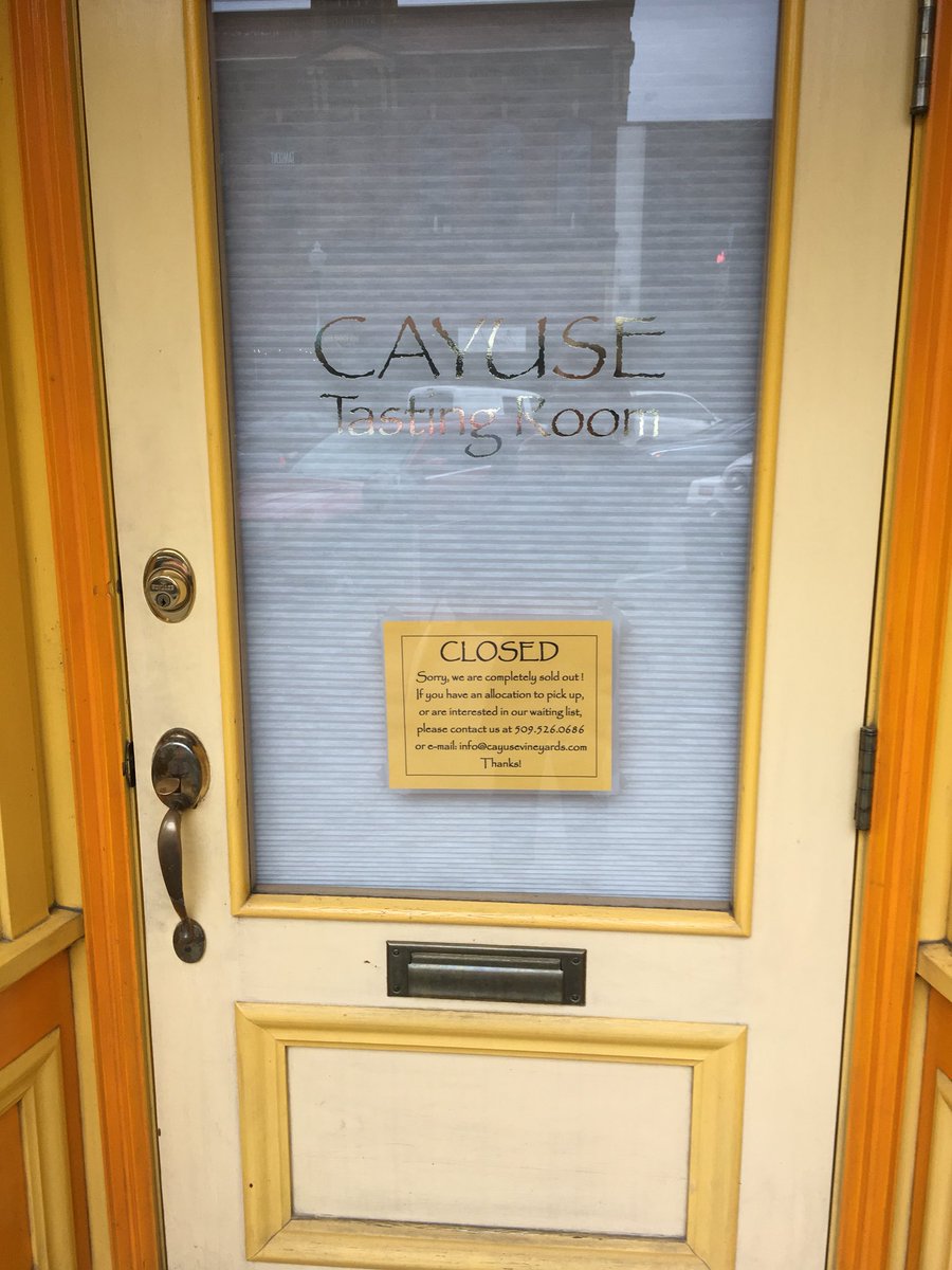 AmyAlysaGlynn's tweet image. Wait so I can’t just walk in and buy a case?! #wineoclock #notforeverybody @wawinecountry