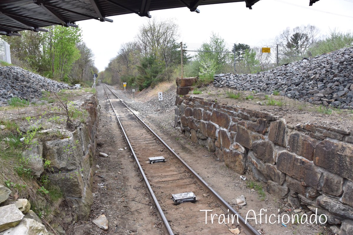 railaficionado's tweet photo. PTC work continues on the MBTA Franklin Line. Here are photos from 495/Forge Park #MBTA Station.
#franklin #trains #ptc #mow #trackwork #forgepark #massachusetts #massdot https://t.co/uCXsHtdzlq